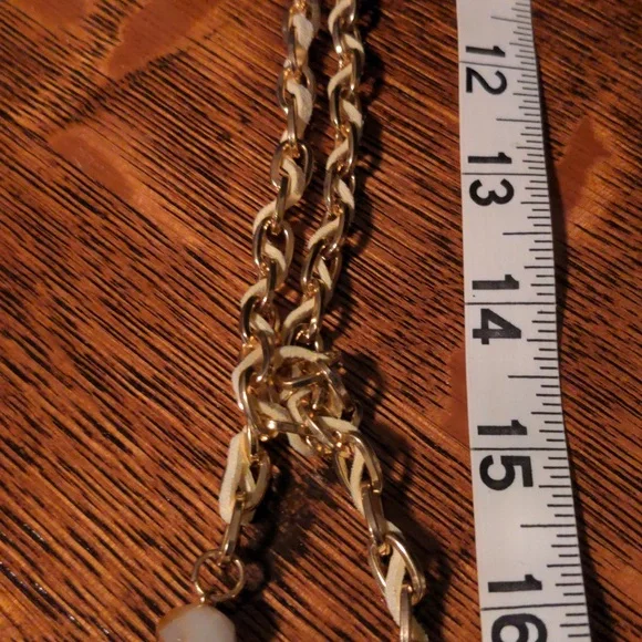 NWOT! Ivory Faux Leather and Gold Tone Chain Bead Tassel Knotted Necklace Belt - Picture 8 of 8